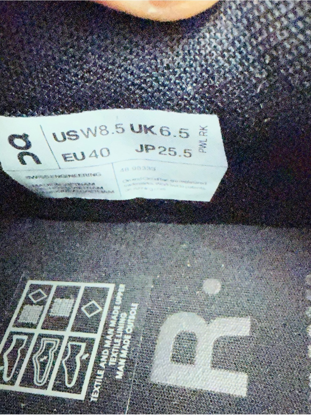 On the Roger Clubhouse Women's Tennis Shoes Black/White, Size W8.5 - Picture 10 of 10